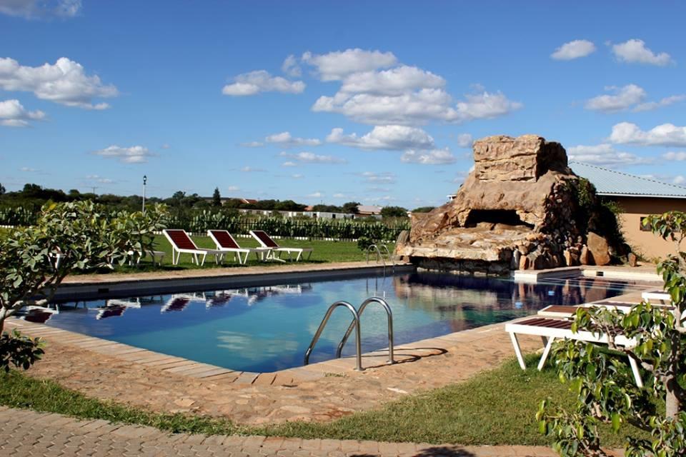 Adansonia Hotel Francistown Buitenkant foto